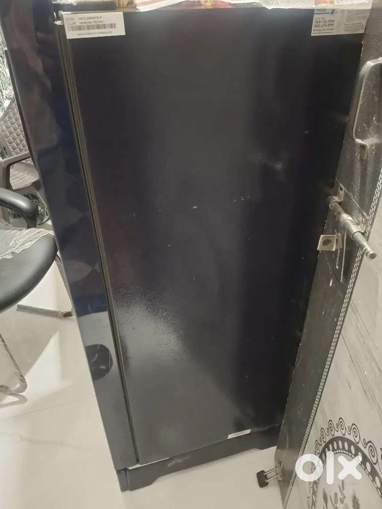 2 year old hair refrigerator singal door