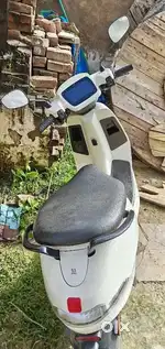 With Extended warranty on battery
