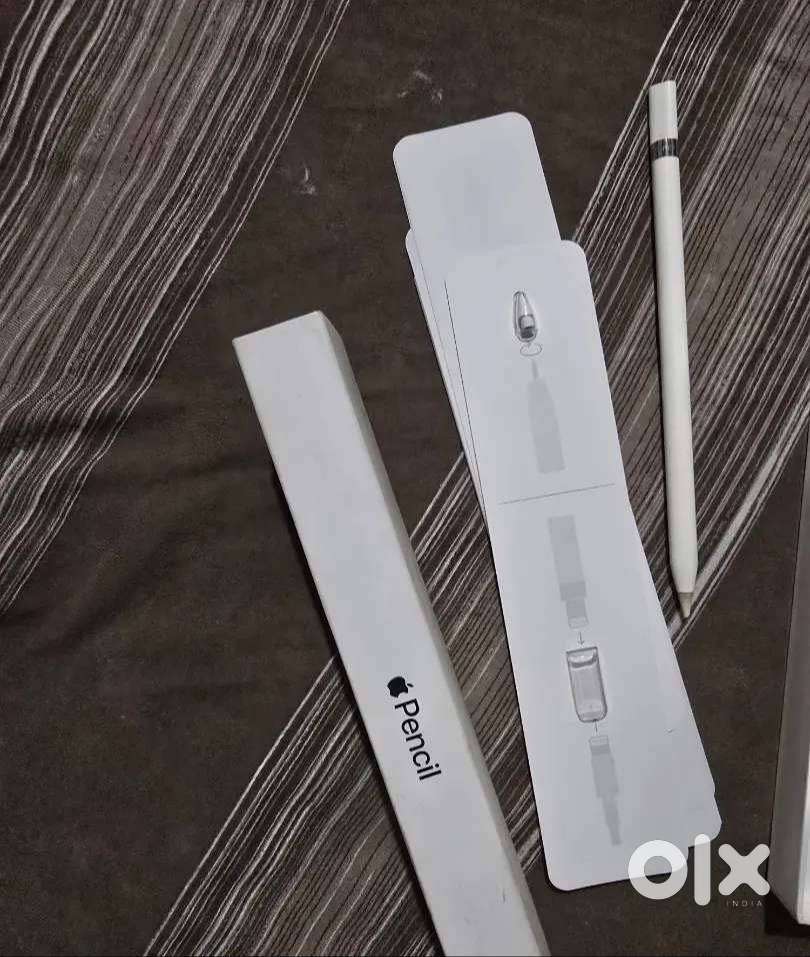 Apple Pencil Gen 1 with box v good condition