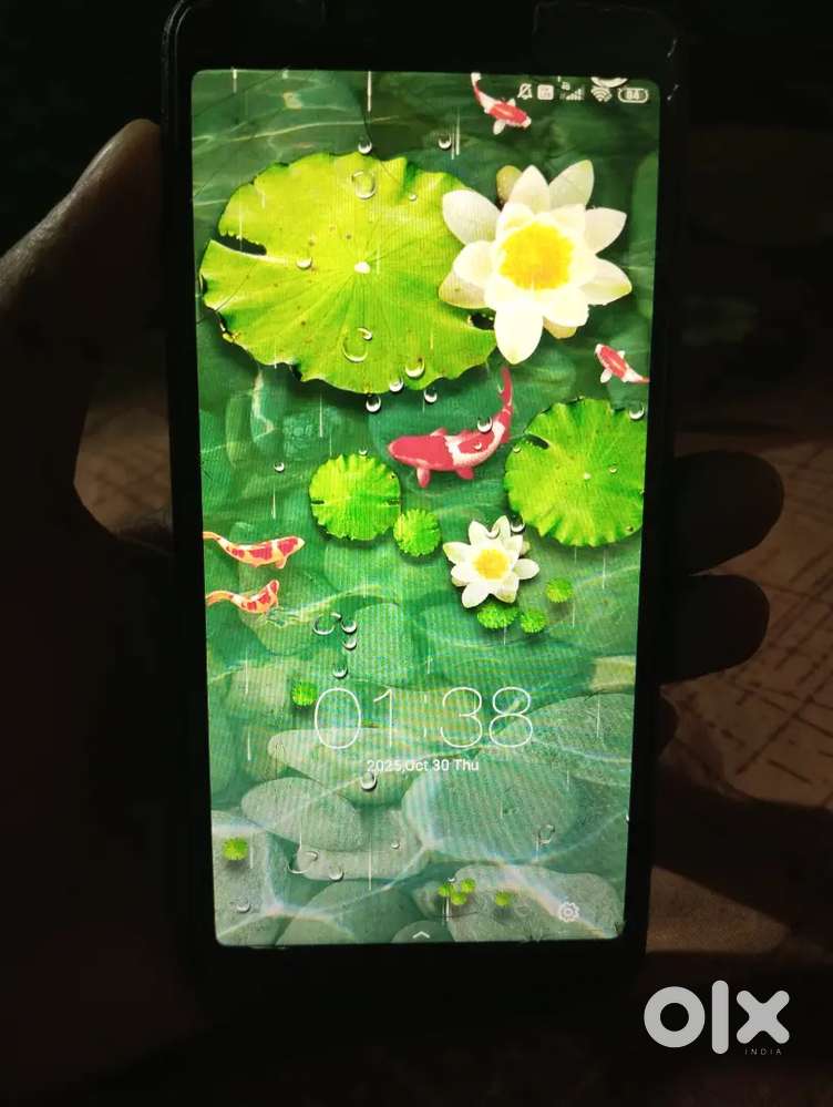 Redmi 6 one hand use