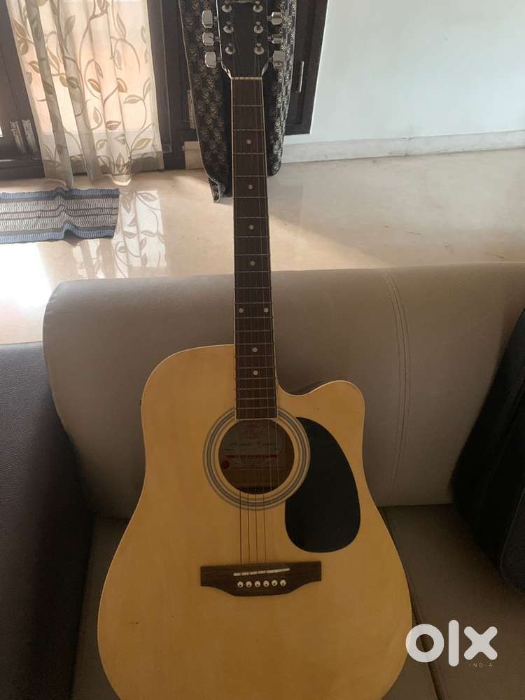 Pluto acoustic guitar