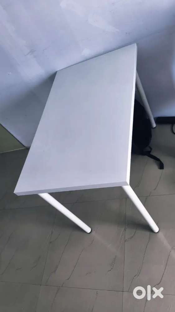 Ikea Tables and Office Chairs - Move Out Sale