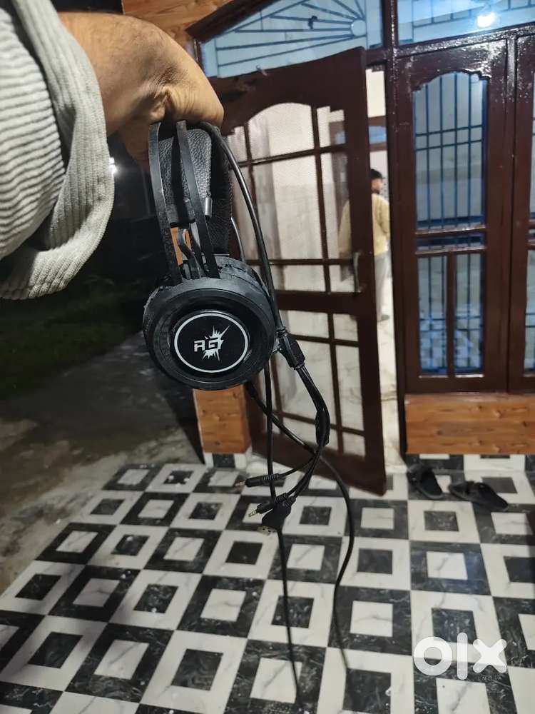 Red Gear pc Headphones all Working with RGB Lights