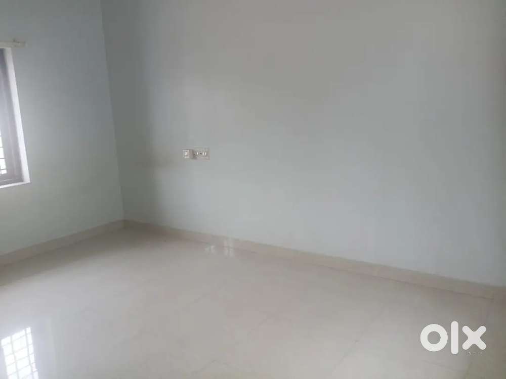 Single room for rent at HMT Colony – ₹6,500/month –Ideal for bachelors