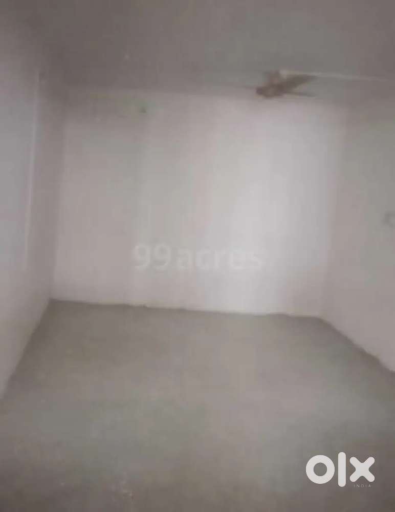 200sqft single room for male student or bechlors at trimurti nagar