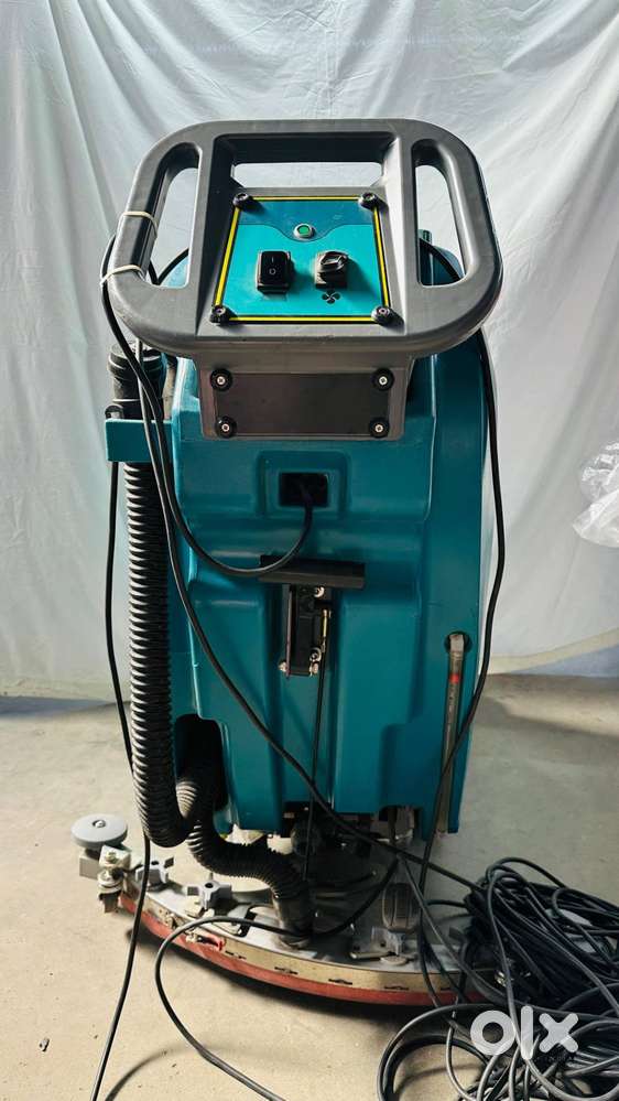 FLOOR SCRUBBER DRIER