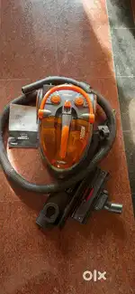 Forces vacuum cleaner