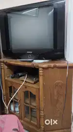 Samsung Tv with its table
