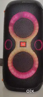 JBL 110 BT Party speaker - 8 months used
