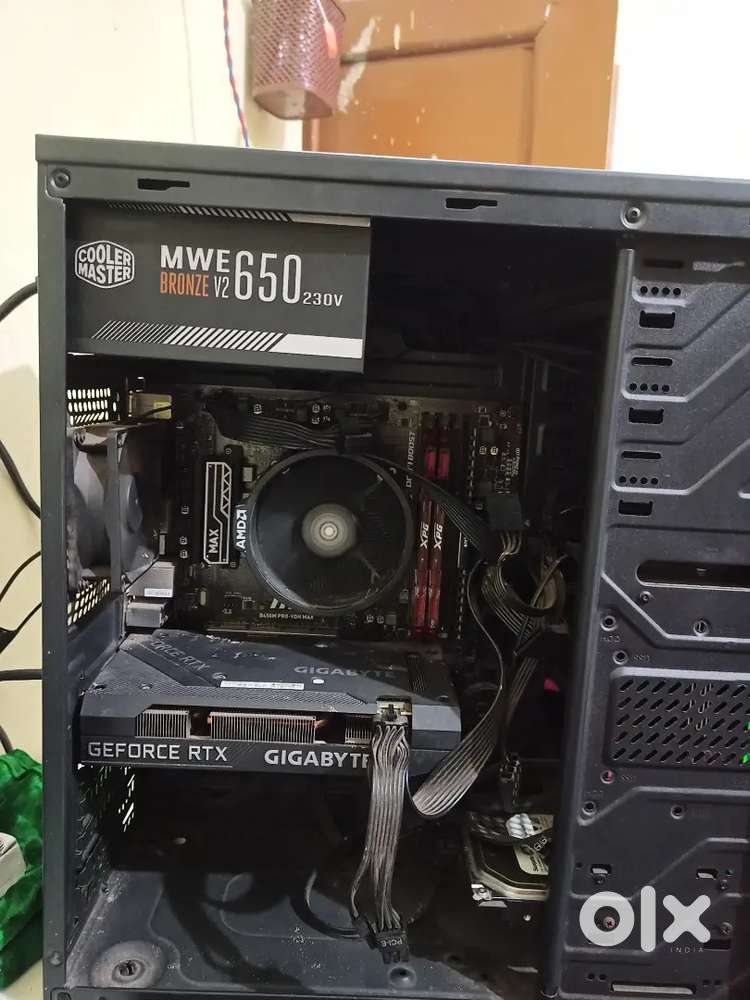 Computer for Sale: In Good Condition