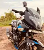 Pulsar 220 dtsi excellent condition 2new tyres