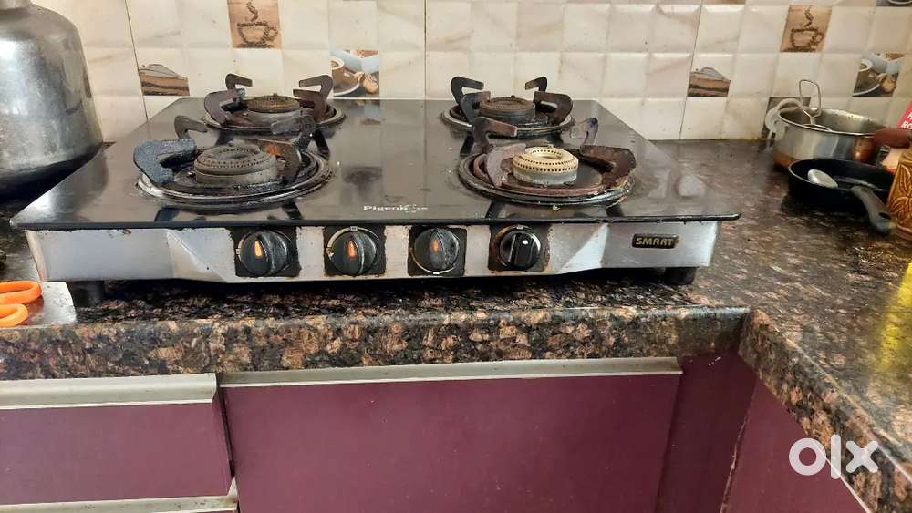 4 Burners Pigeon Stove Smart model is for sell