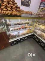 Display counter bakery puff glass counter