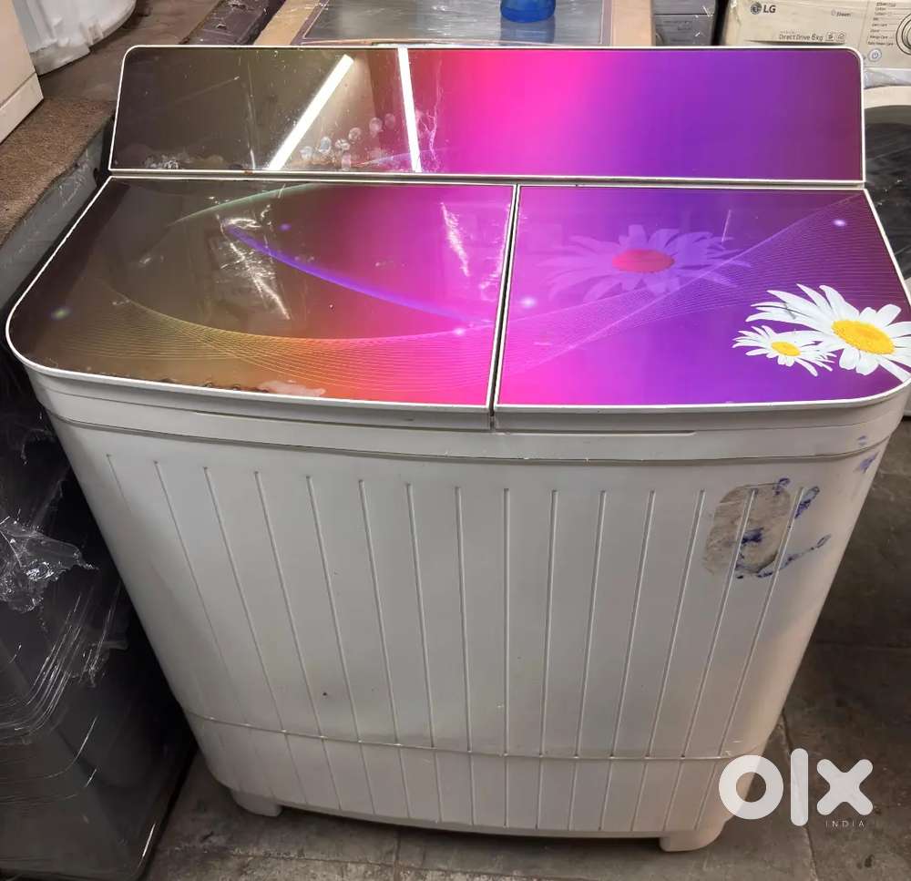 Rarly used singer 7.5 kg semi automatic washing machine