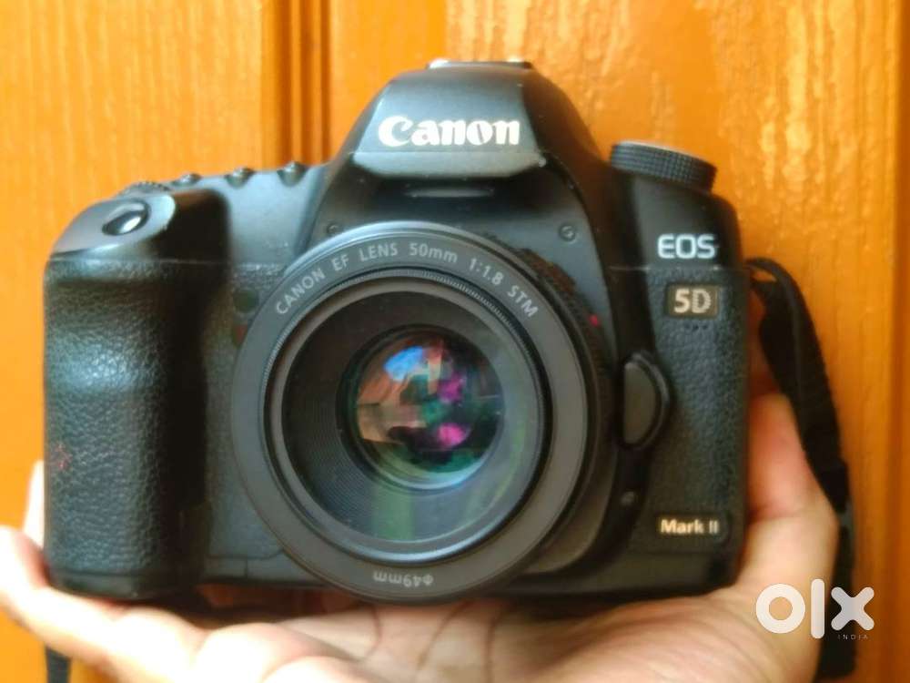 Canon 5d MARK 2 (Full Frame DSLR)
