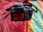 Canon EOS 2000