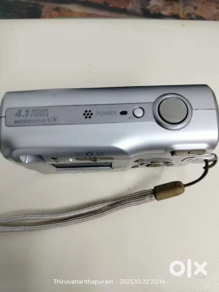 Sony cybershot digital camera