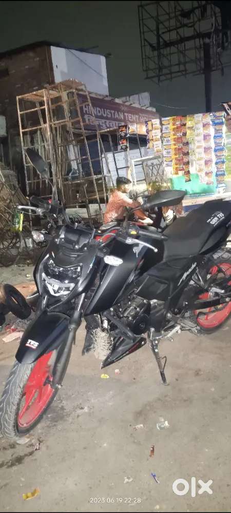 June purchase Apache RTR 160 4V urgent need money only 20k KM driven