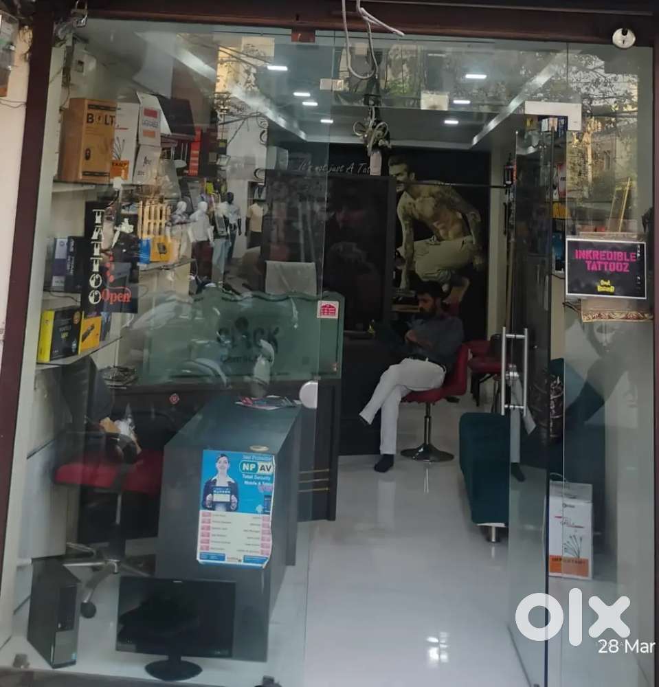Toughened glass for shop or office