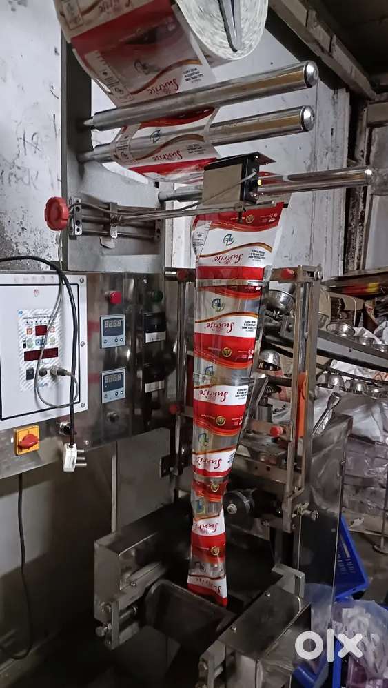 Packing machine automatic