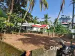 KUNDANNUR JUNCTION 1 2 KM 5 CENT HOUSE PLOTS FOR SALE.