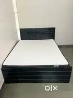 Double bed with metters