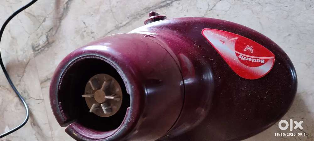 Butterfly familyar Plus mixer condition ok3. Jar good condition