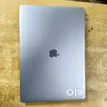 Mac book pro 2019 i7 500GB