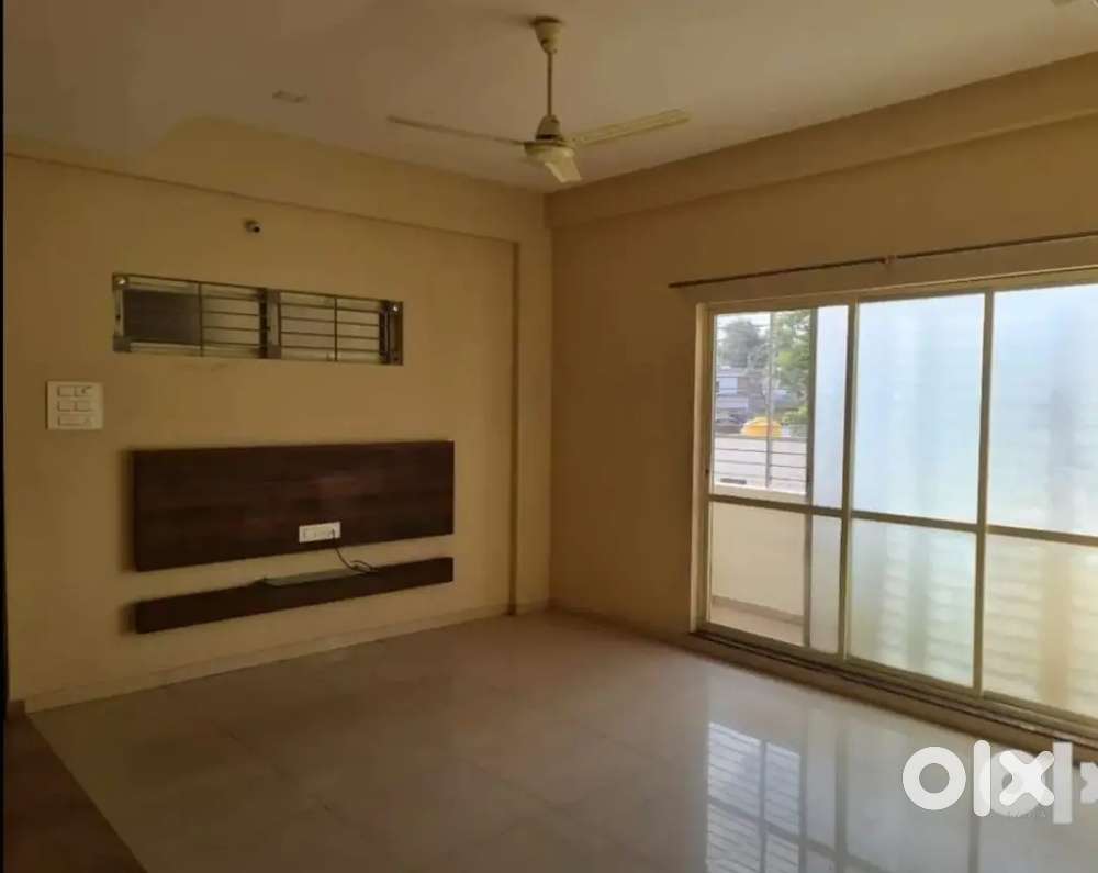 24 hours water, with security