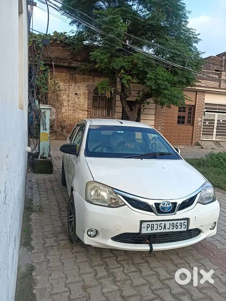 Toyota Etios 2015 Diesel 166000 Km Driven