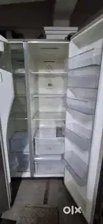 REFRIGERATOR SIDE BY SIDE RS/-25000  CAN BE NEGOTIATE ONLY SERIOUS PPL