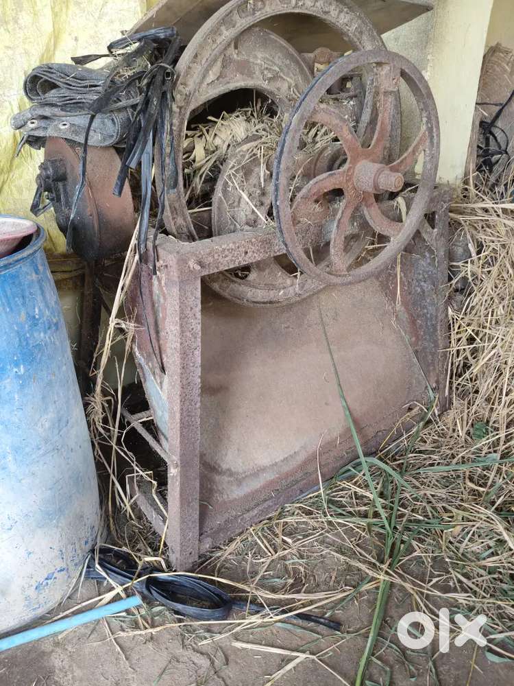 పచ్చగడ్డీ వరిగడ్డి సన్నగా ముక్కలు చేయగలమిషన్