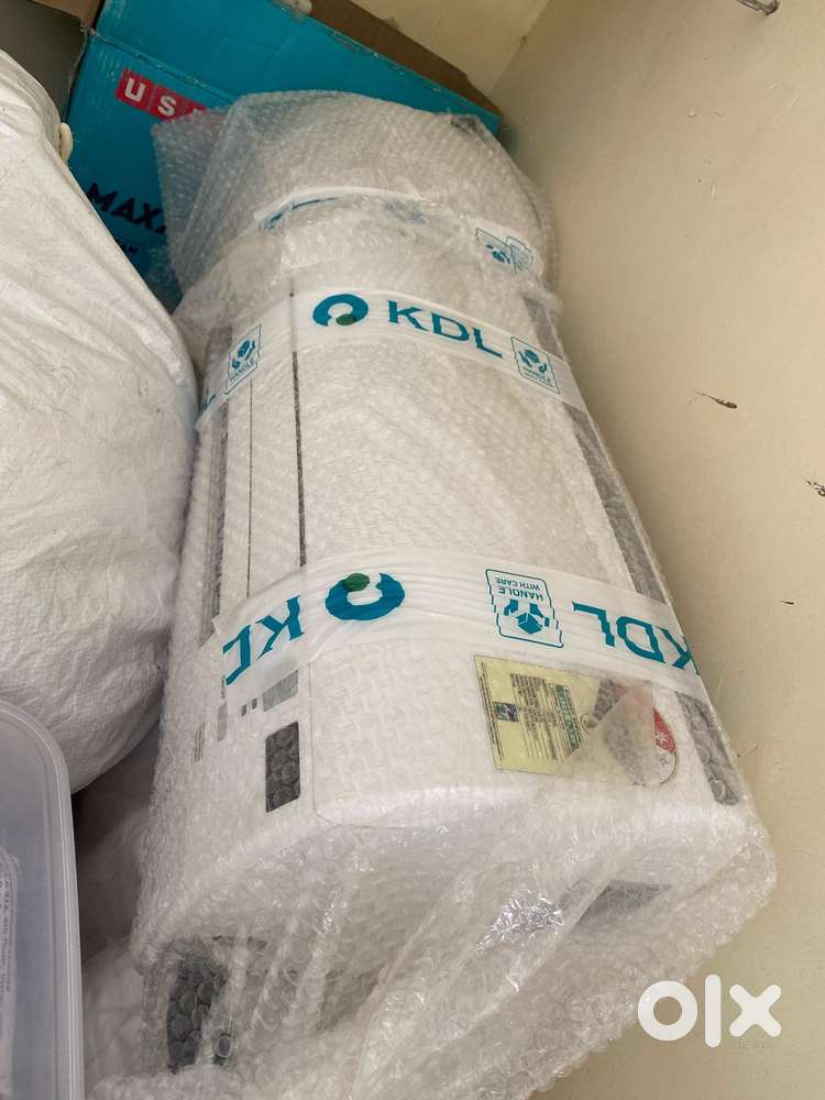 Daikin 1.4 Ton 3 Star Inverter Split AC - Like New  4 Months Used