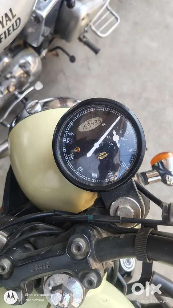 Jawa 42 new condition new tyer