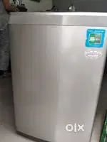 TOP LOADING LG WASHING MACHINE