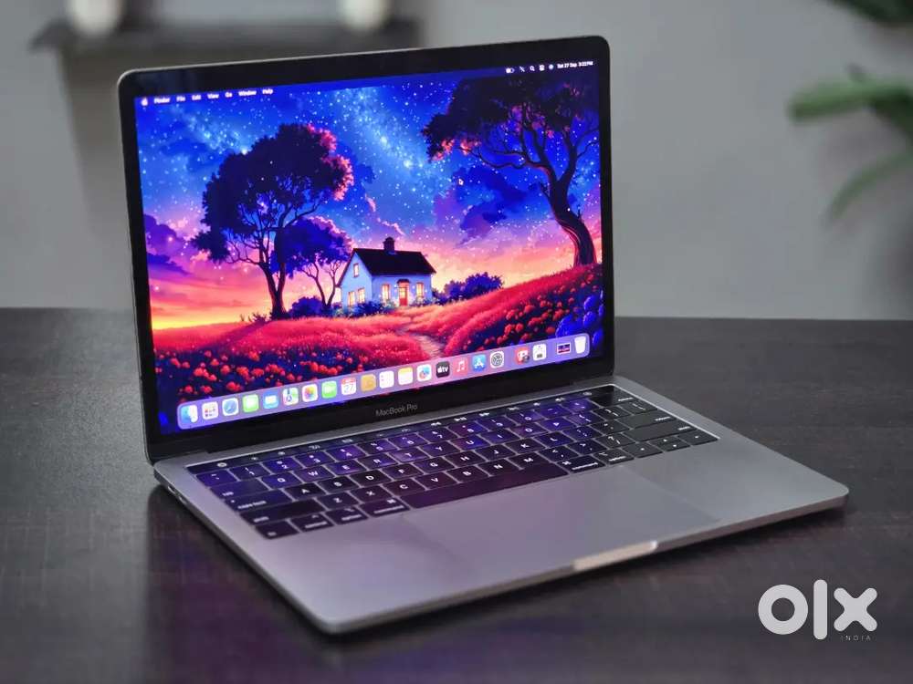 MacGallery Macbook Pro Touchbar 13 inch i5/8gb/256gb All ok Tested.