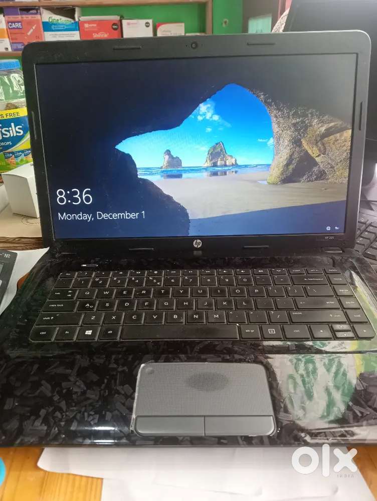 HP laptop AMD processor with 8GB RAM
Only have to install new battery