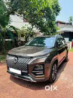 MG Hector Plus 2023