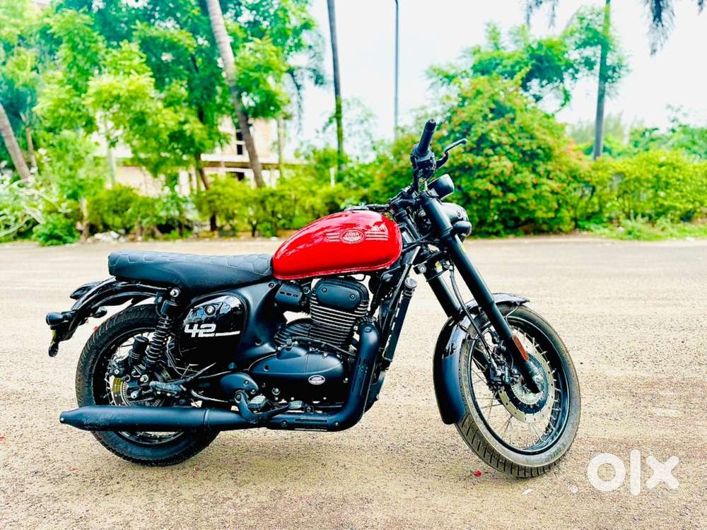 Java 42 almost new bike