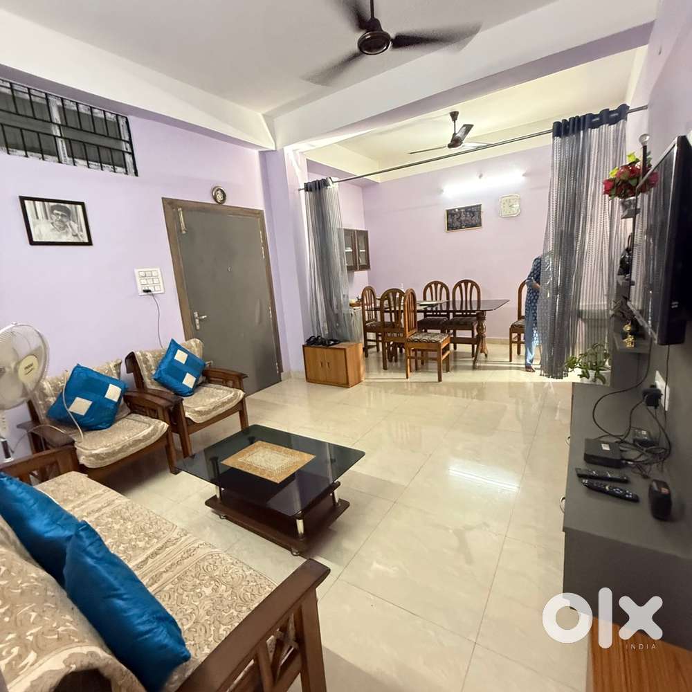 3bhk 2years old beautiful flat for sale at jayanagar near main road