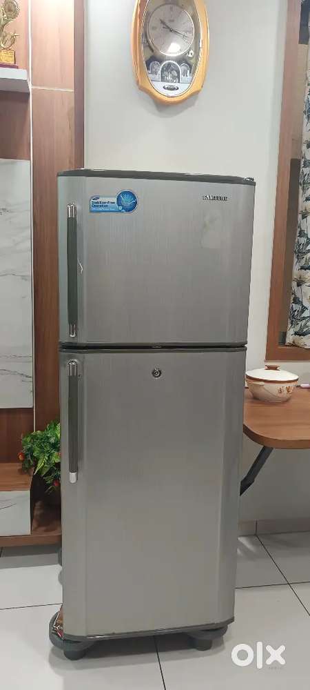 SAMSUNG'S REFRIGERATOR