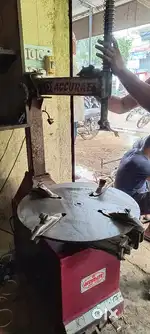 Tyre Changer Machine