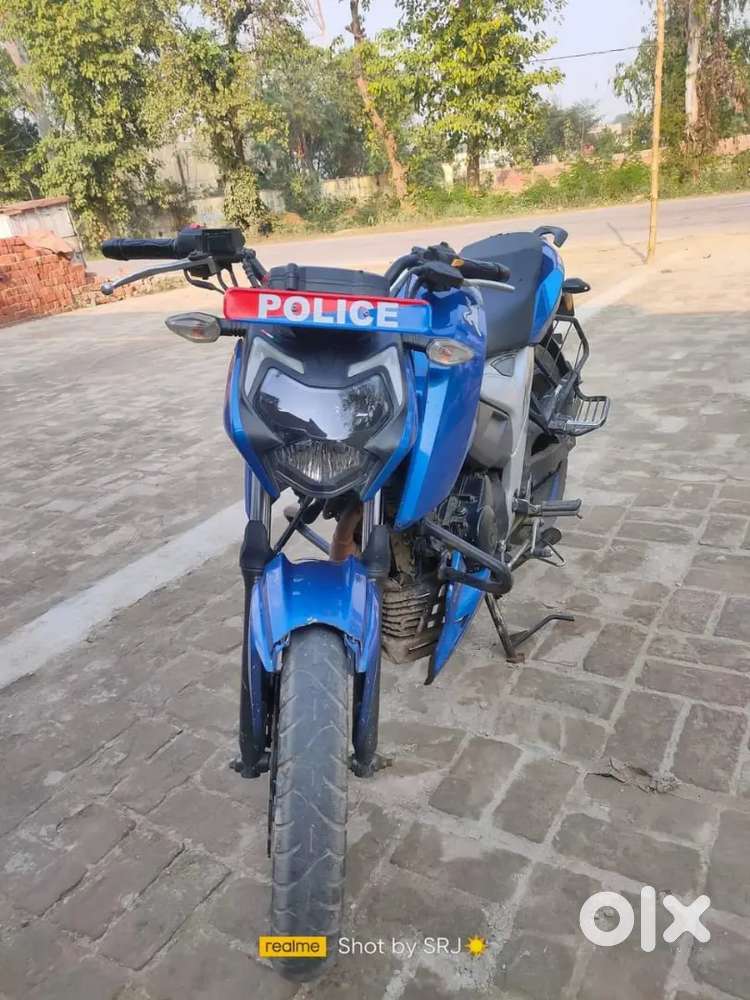 New bike excellent condition battery new tyre good