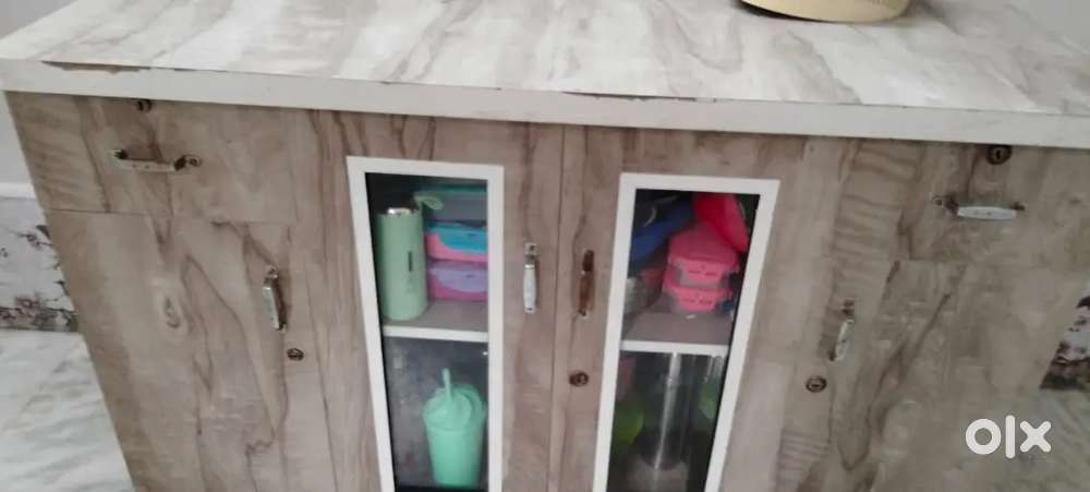 Show case for sell small almirah