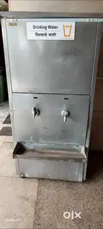 Water dispensor