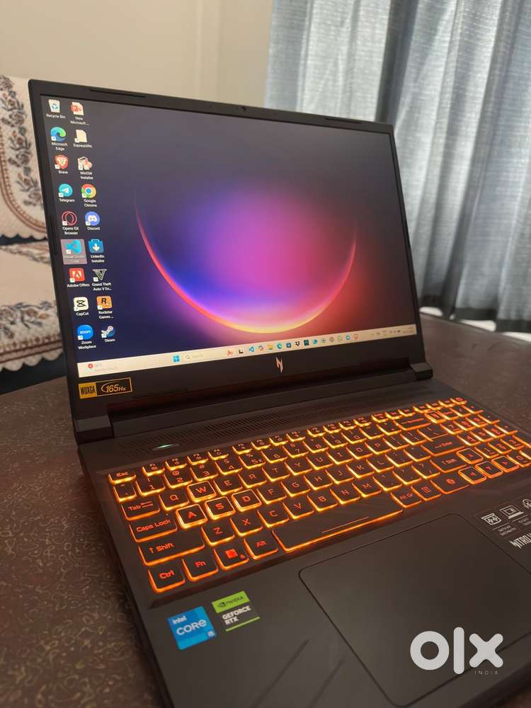 Acer nitro v16,only 5 months old