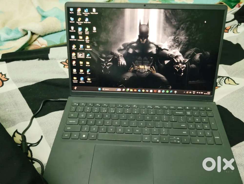 Dell laptop 12th Gen Intel core i5 -1235U 8GB RAM