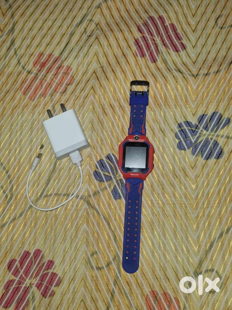 Kids smart watch with sim and a Cabell and adapter free