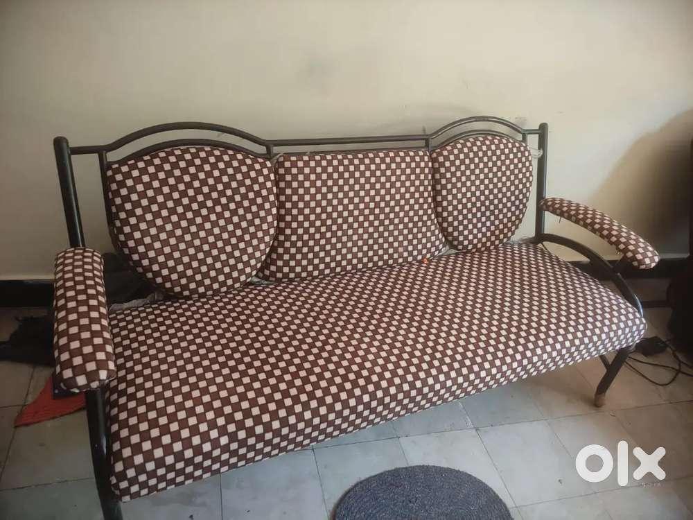 Metal frame sofas