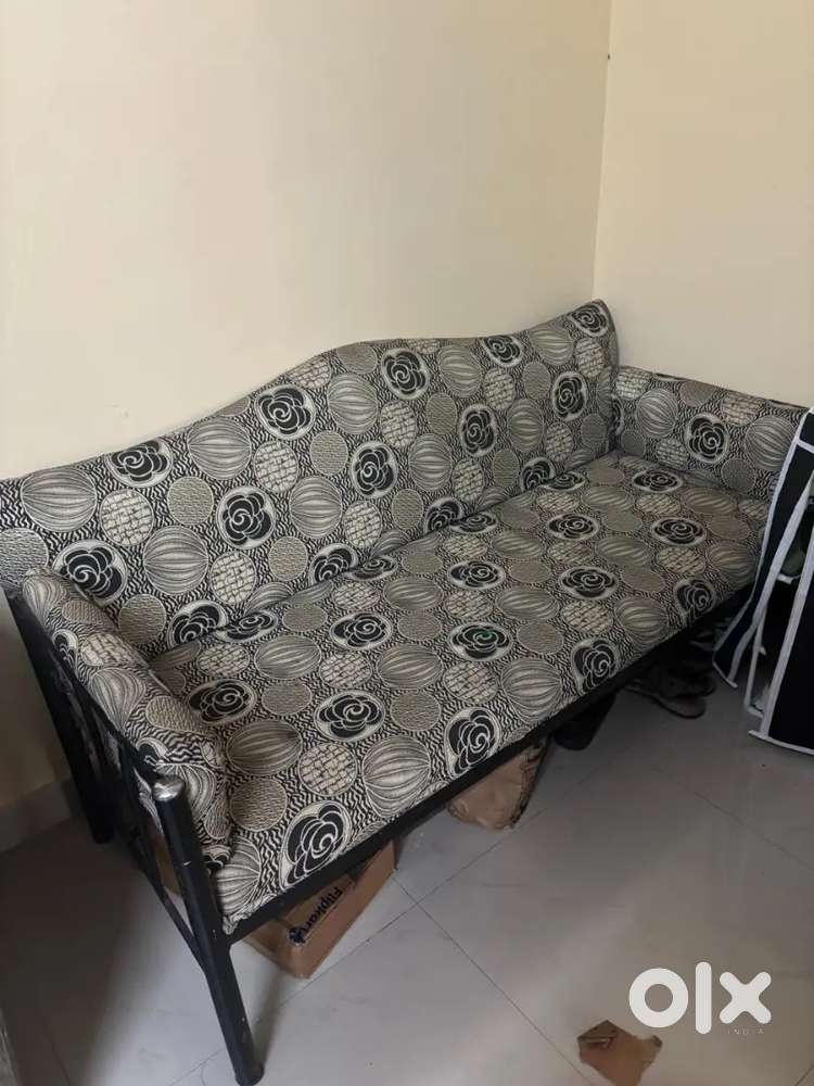 Sofa set for sale 3+1+1
